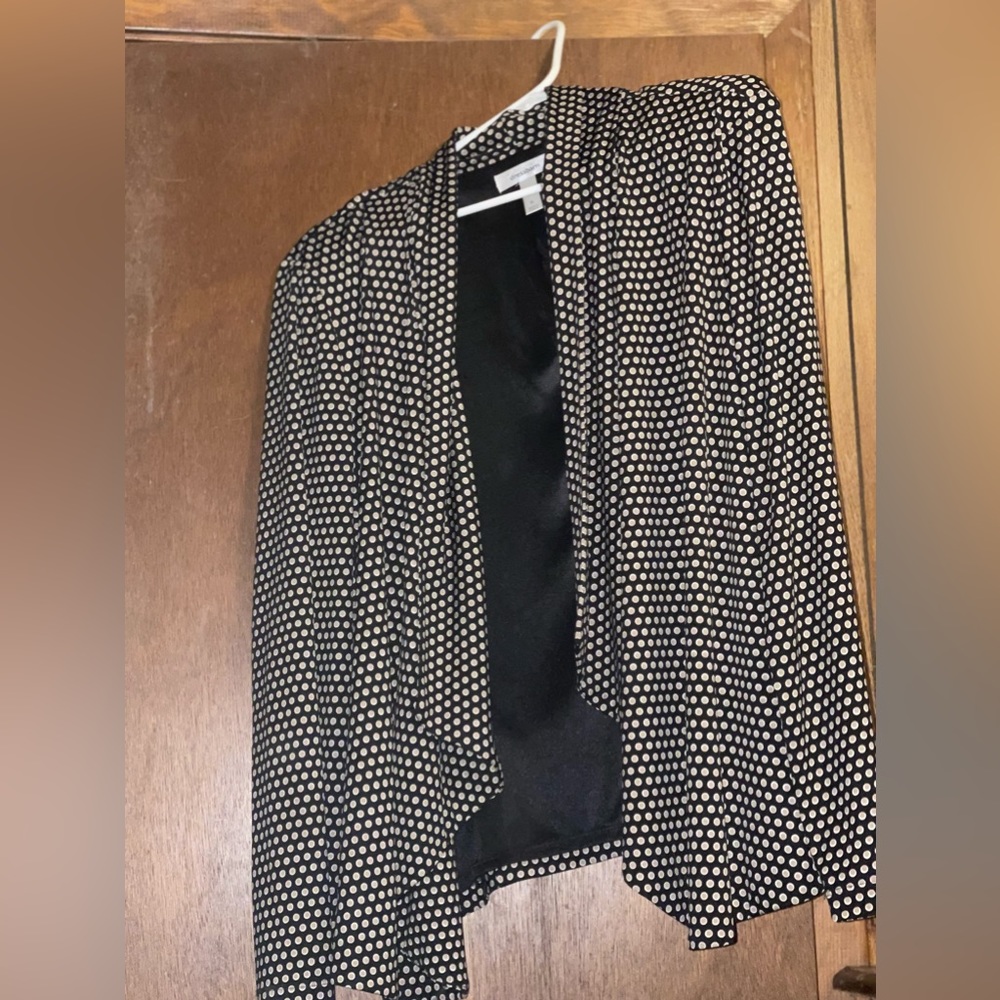 Polka dotted blazer WITH shoulder pads